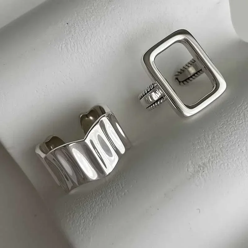 Set de anillos plateados vintage ajustables