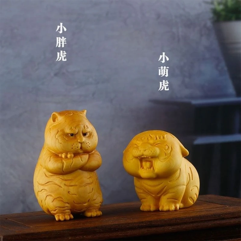 

Small leaf boxwood carving handle piece men's plate play text play handle piece solid wood animal zodiac tiger car decoration
