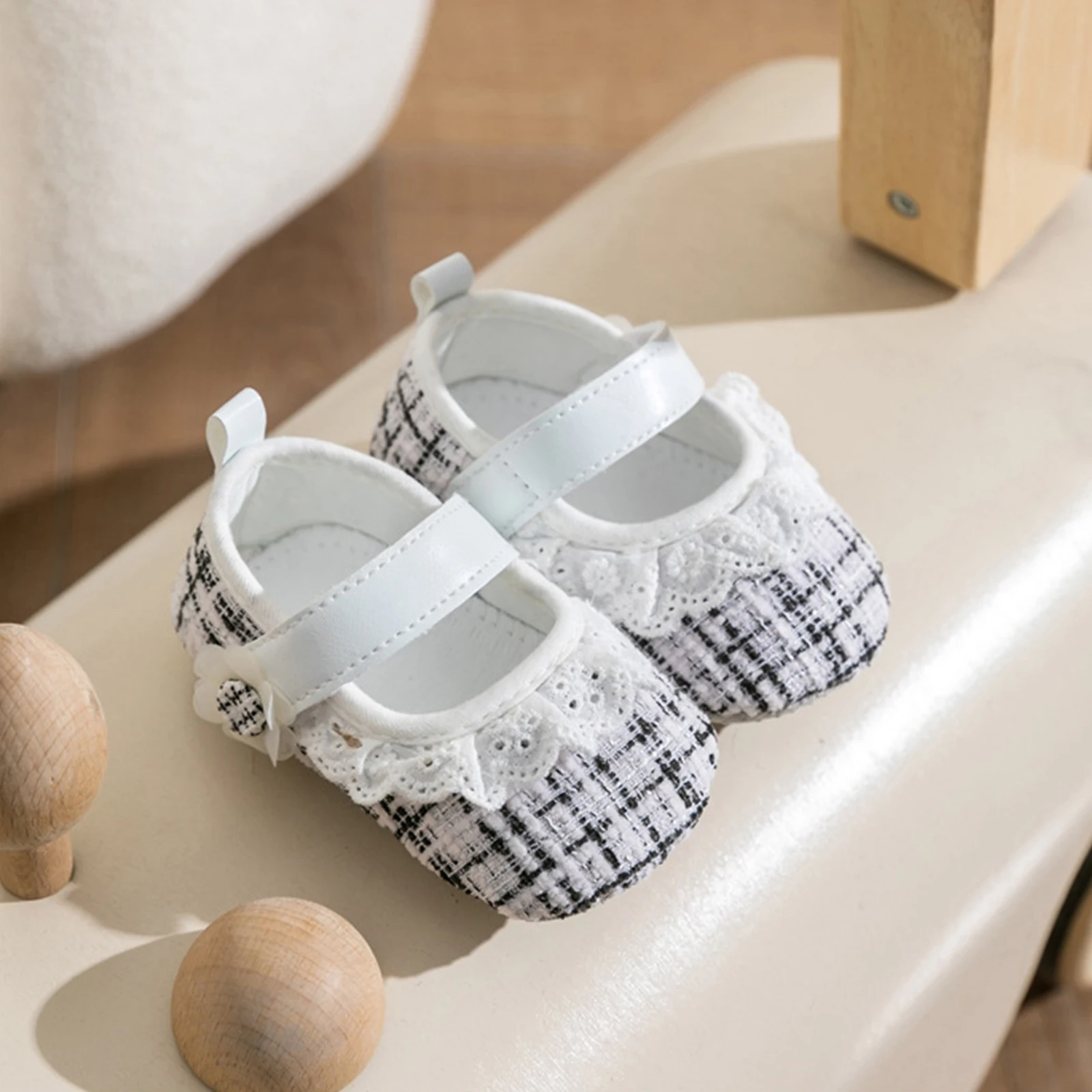 Princess Baby Girls Shoes Ruffle Plaid Flats Moccasins Soft Soles Mary Jane Shoes Cute Casual Walking for Newborn Toddler