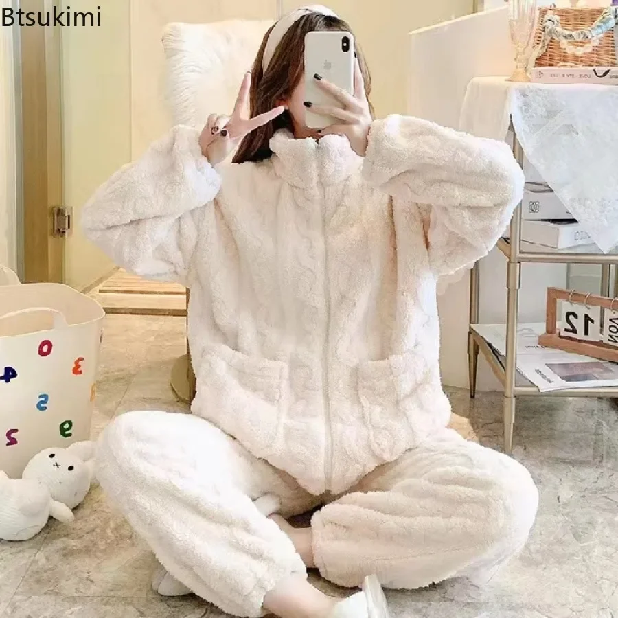 Рисунок 3 - Женские теплые пижамные комплекты