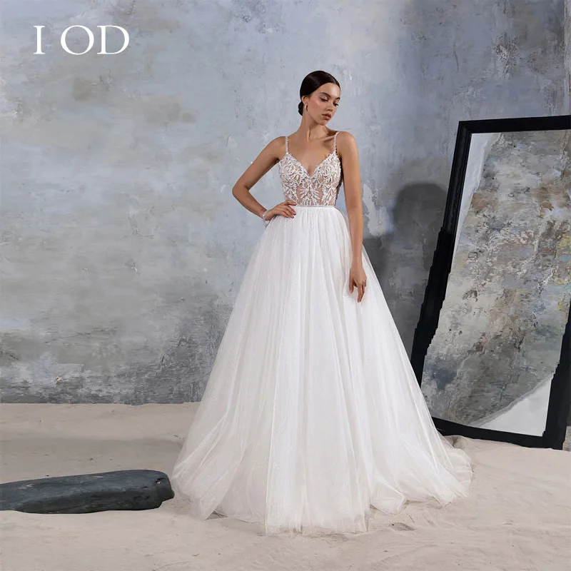 

I OD 2023 Tulle Wedding Dress V Neck Spaghetti Straps Sleeveless A Line Appliques Button Tassel Back Elegant Robe De Mariee