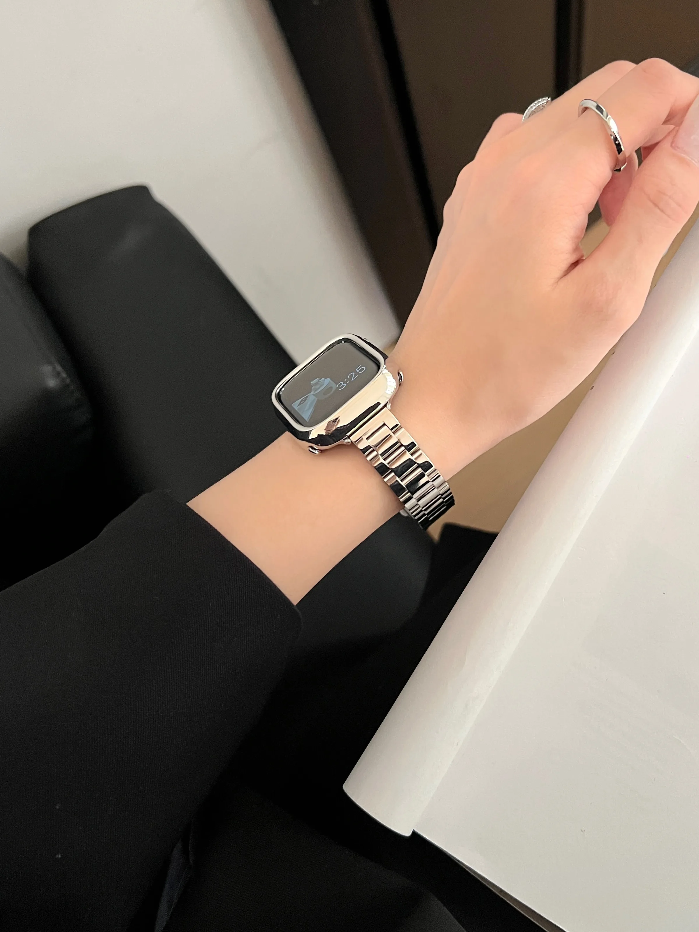 Elegant Slim Metal Watch Strap - Stainless Steel Bracelet
