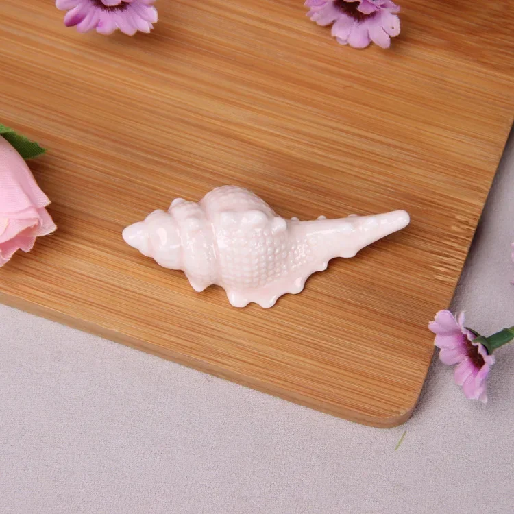 1/3PCS Japanese Cute Chopstick Holder Ceramic Tableware Colored Conch Chopstick Rest Home Table Decoration Kitchen Rest Rack