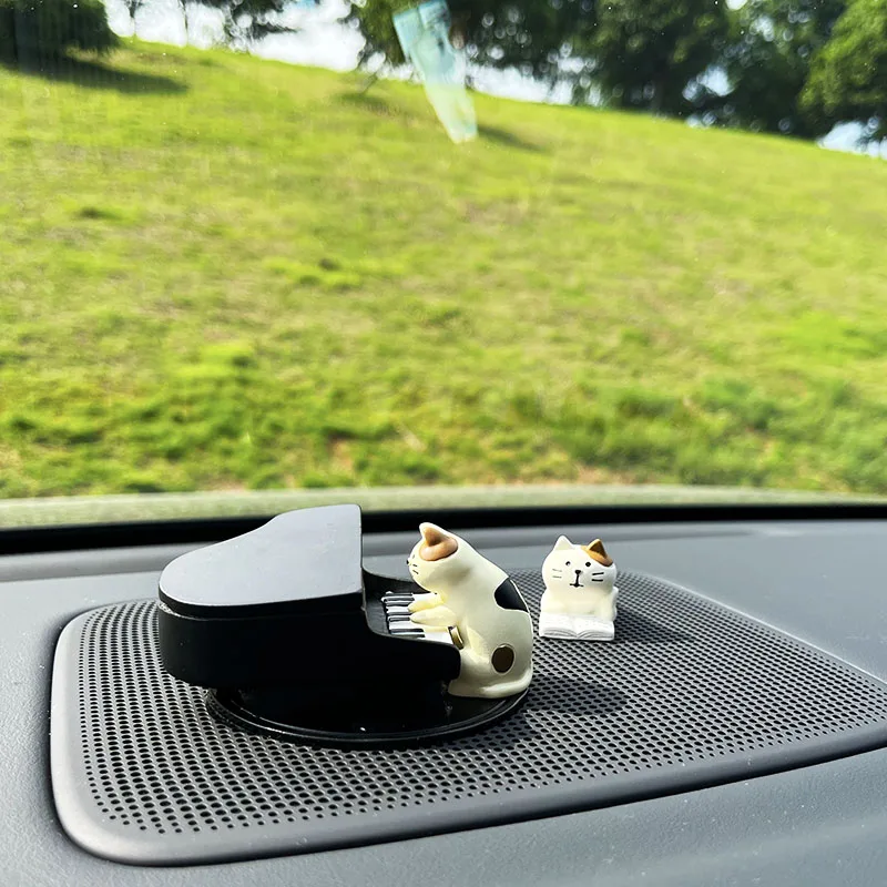 Funny Car Interior Decoration Cute Piano Playing Kitten Auto Center