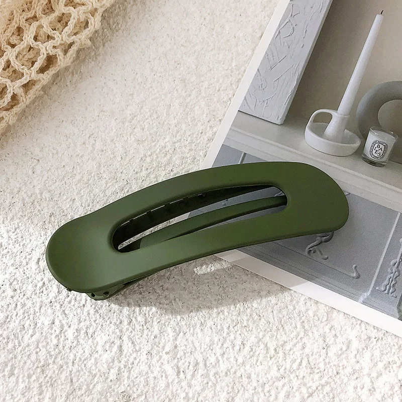 Рисунок 5 - матовый зажим для волос с утконосом