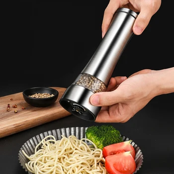 Stainless Steel Salt & Pepper Shakers – Manual Grinder & Spice Jar Set 1