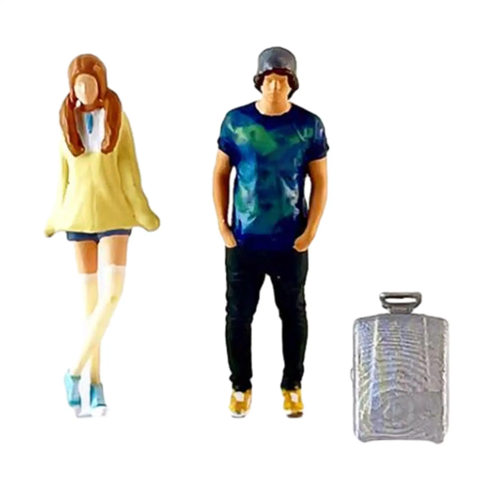 3Pcs 1/64 Boy and Girl Figures with Suitcase Model DIY Projects Desktop Ornament