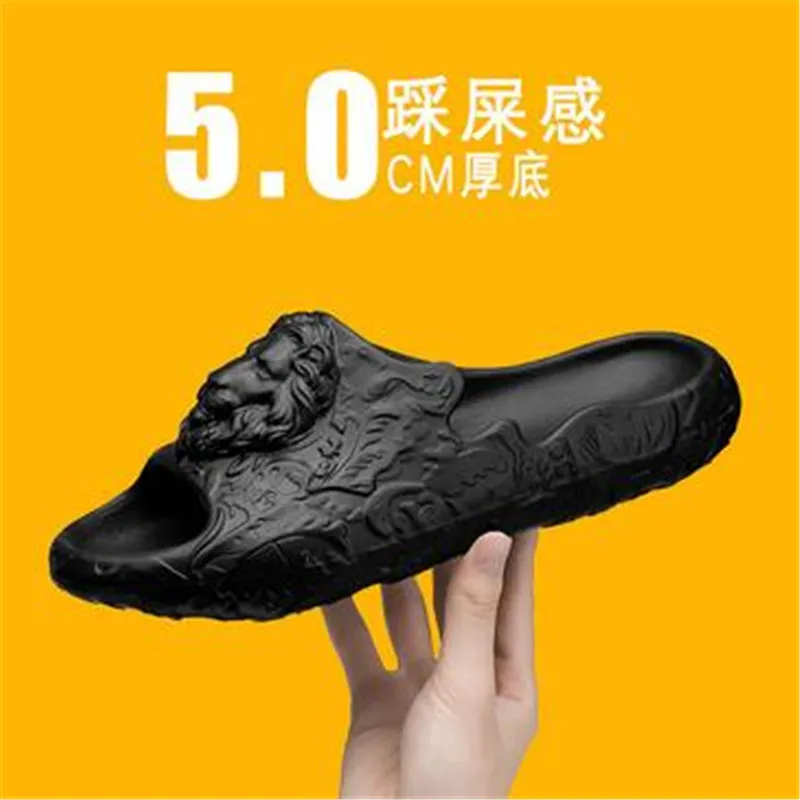 

2023 Summer Thick Sole Men Slippers Punk Lion Head Pattern Soft EVA Cloud Slides Outdoor Fashion Beach Sandals Casual Flip Flop