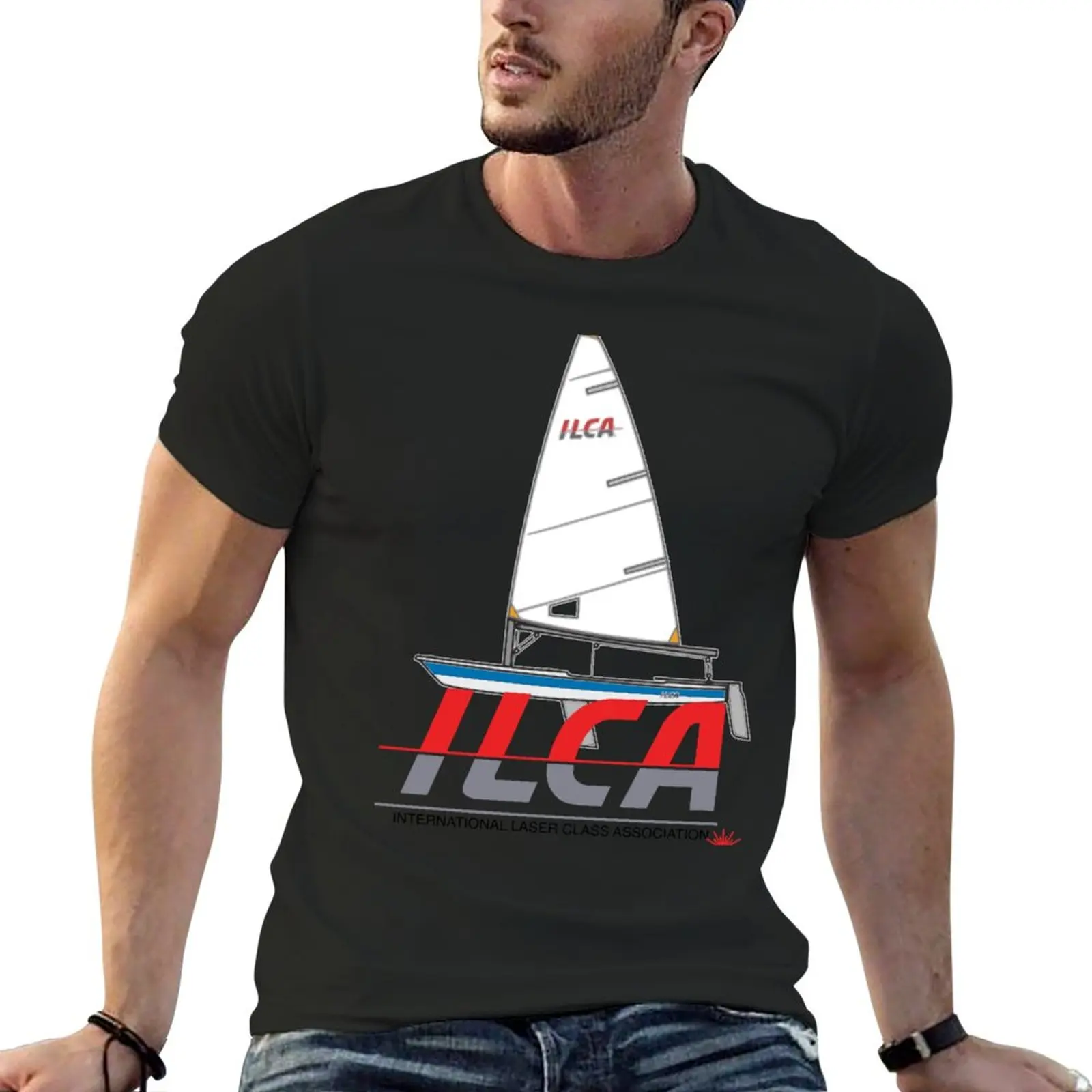 Nuovo Bestseller-Barca A Vela Laser Su Ilca Logo-T-Shirt Da Pranzo A Vela Laser T-Shirt Con Ventaglio Sportivo Magliette Grafiche Da Uomo