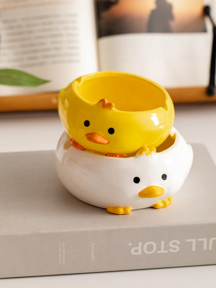 Cartoon Cute Duck Ceramic Decorative Ashtray Trend Personality Fashion Desktop Porch Home Decoration Storage 4