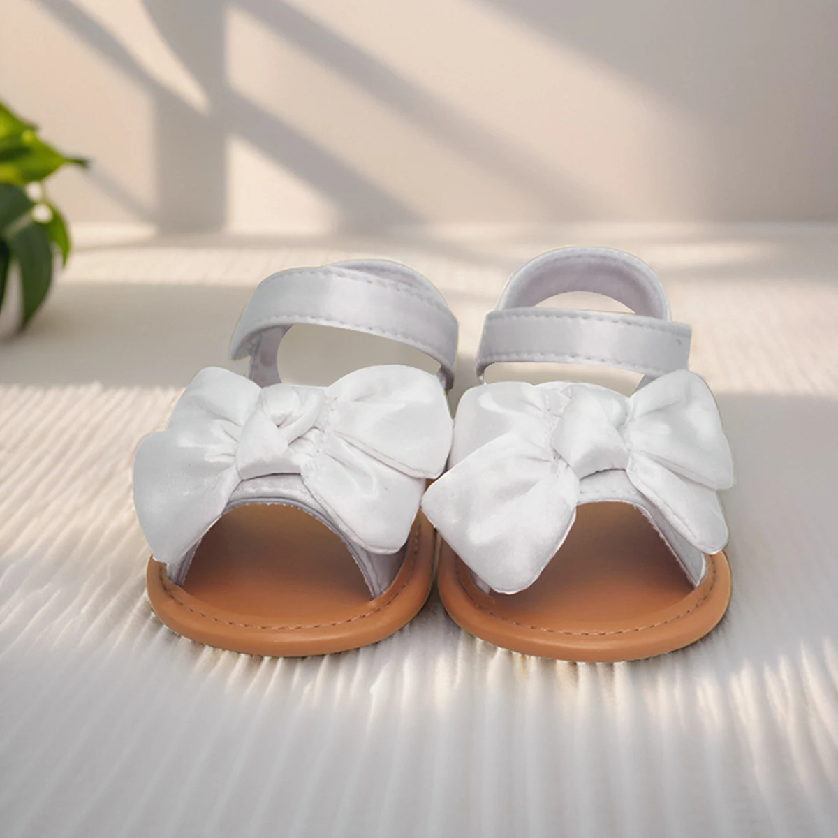 1 pair of women's fashionable and comfortable bow shaped baby cute sandals suitable for summer 3