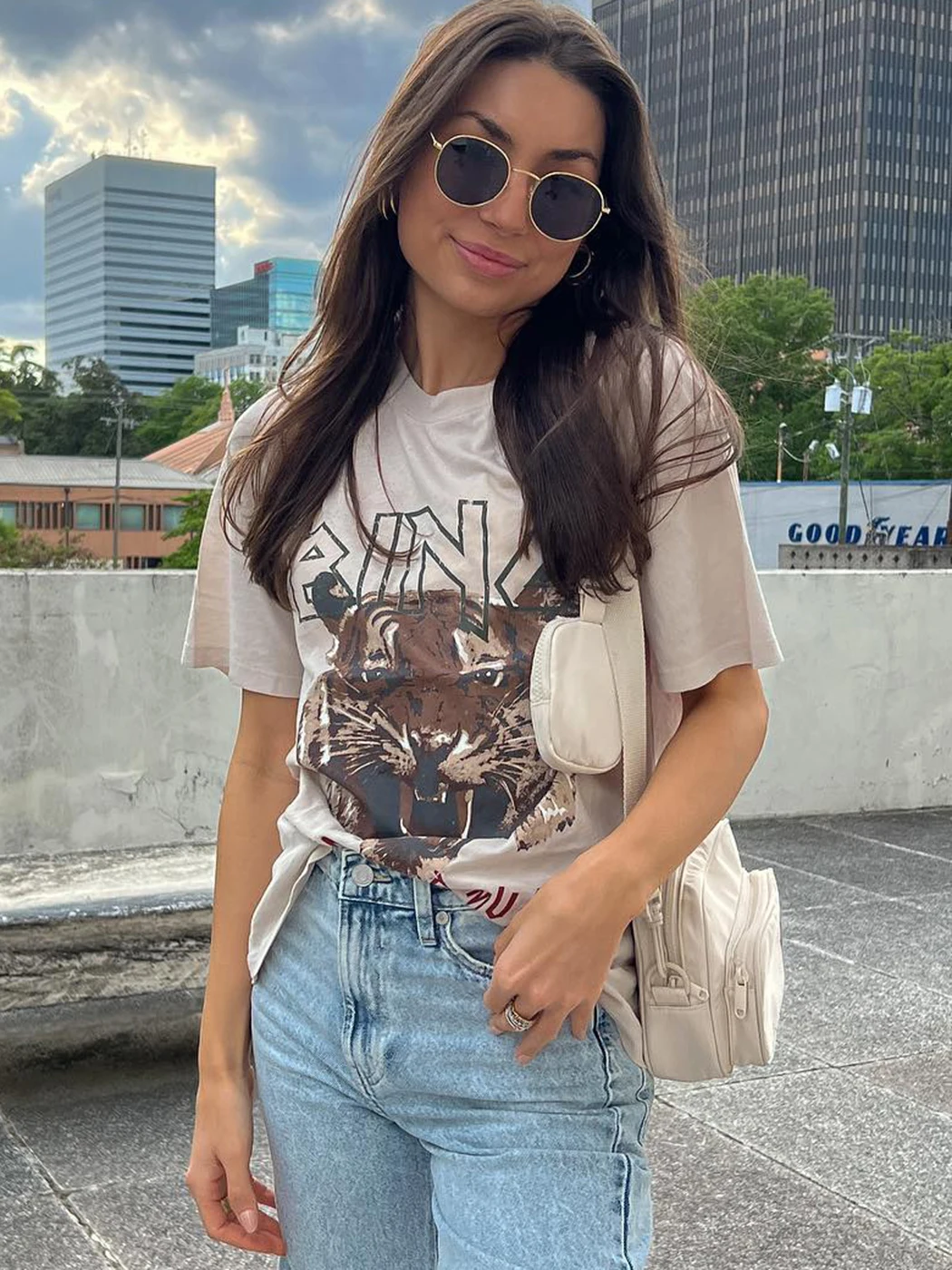 

Tiger Graphic T-Shirts for Women 2023 Summer Short Sleeve Casual Letter Print Vintage Tee Shirt Female Fashion Tees Tops Shirts