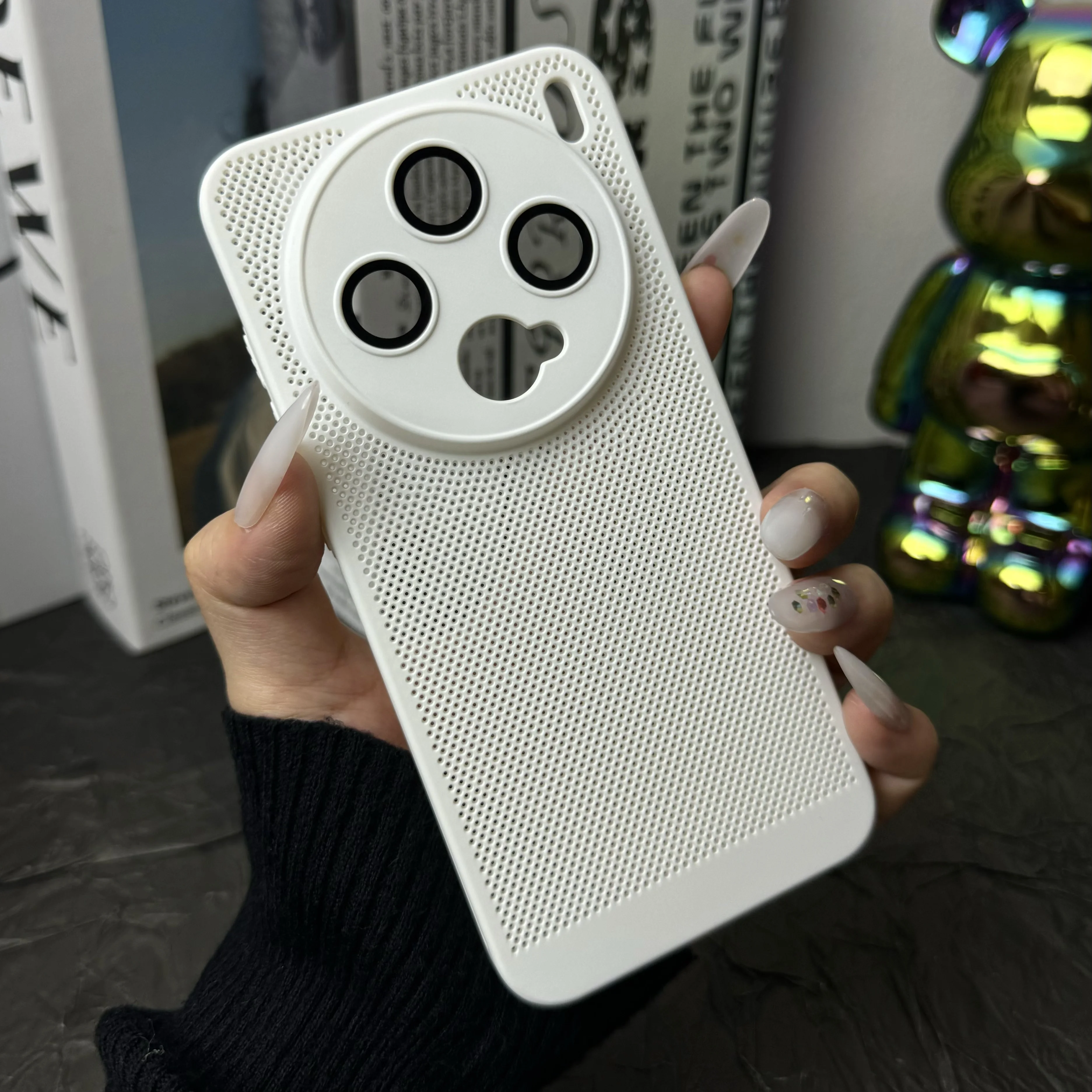 Ultra Thin Breathable Heat Dissipation Case with Camera Film Protection