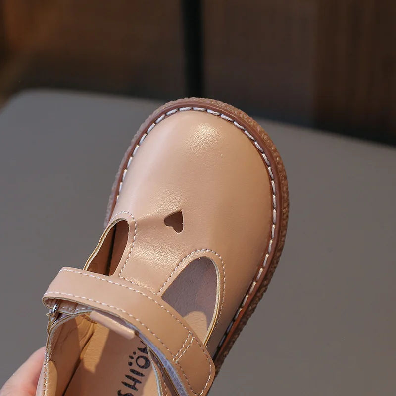 2024 Spring Children's Leather Shoes Single Shoes Girl Princess Shoes Brown Beige Fashion Love Cute Girls Casual Footwear H09232 4
