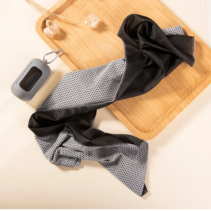 New Outdoor Cooling Sweater Towel (30x80cm) Quick Drying Fitness Towel Key Chain Creative Portable Mini Silicone Set Key Ring