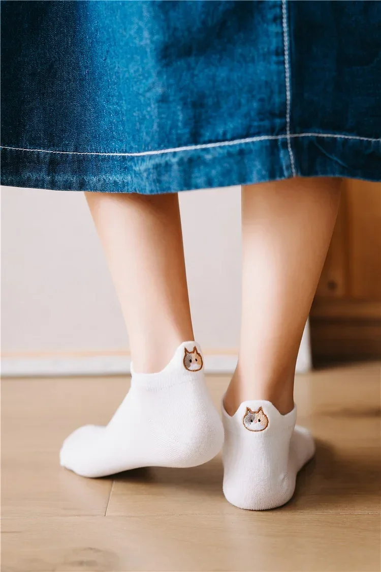 Slide image dee7ef168a62417ca2a46b0155d542ce