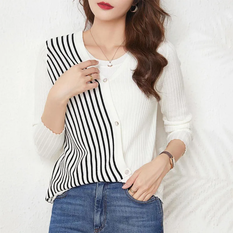 

2023 New Autumn Fashion Simple Pure Cotton Diagonal Stripe Knit Shirt Temperament Commuting Women's Color Matching Versatile Top