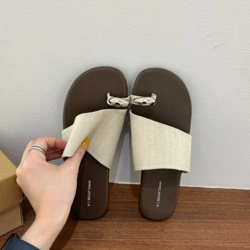 Classic Summer Women Clip-toe Flat Slippers Outdoor Trend Women Causal Slippers Soft Non-slip Ladies Fashion Slip-on Slippers