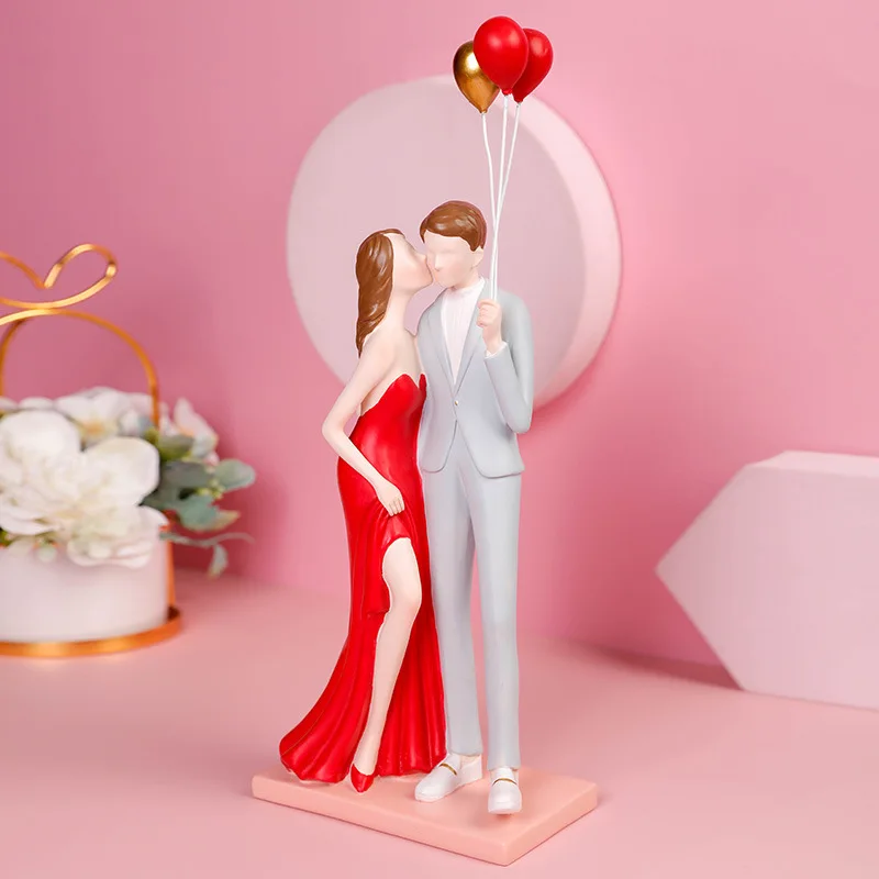 

Creative Romantic Couple Character Ornament Couples Lover Furnishing Articles Wedding Gifts Wedding Room Bedroom Home Decoration