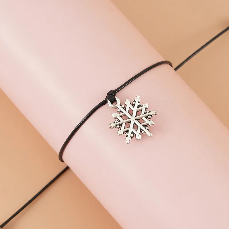 Christmas Theme Braided Rope Bracelet Santa Claus Xmas Tree Alloy Pendant Bracelet Women Kid Gifts Party Jewelry Gifts