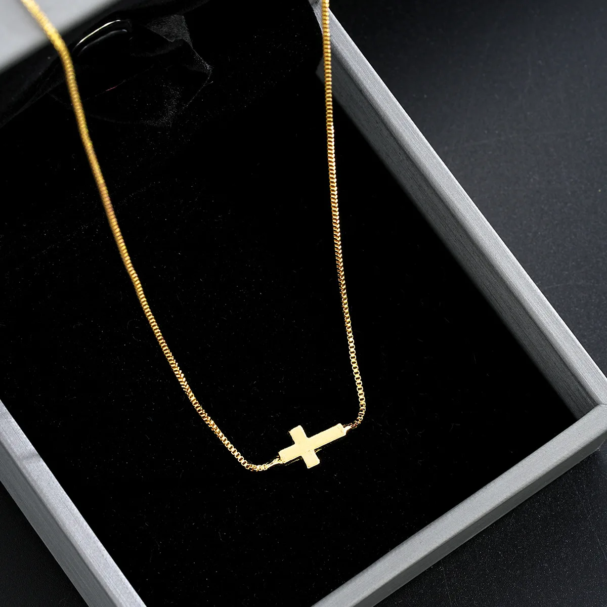 316stainless Steel Mini Cross Pendant Necklace Gold Color Waterproof Box Chain Sexy Clavicle Choker Hypoallergenic Women Jewelry
