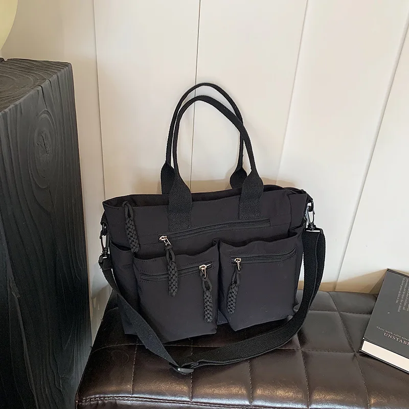 حقيبة سعة كبيرة