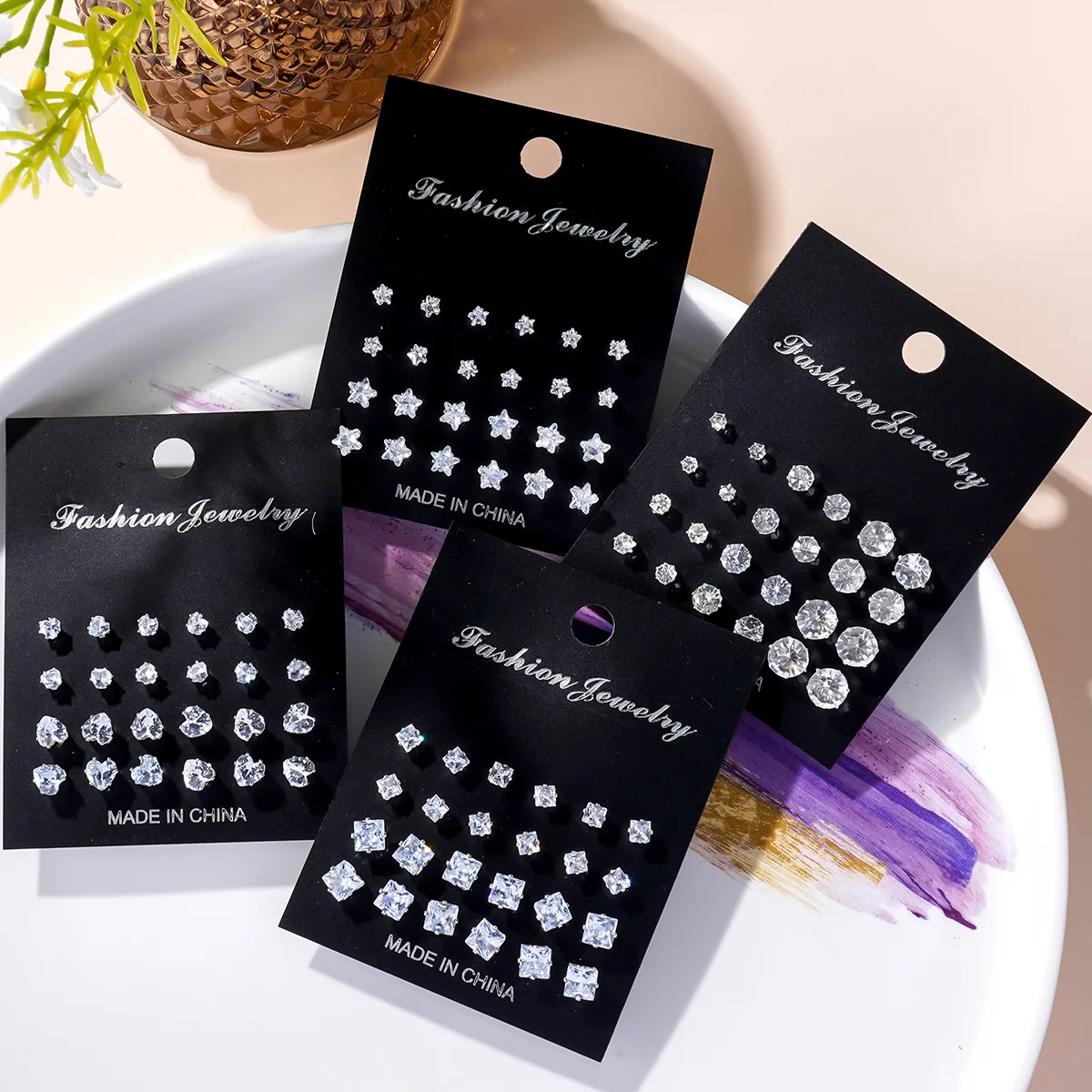 Stud earrings 12pcs Pack Retro Style Geometric Six Claw Heart-Shaped Crystal Zircon Earrings Stud Set