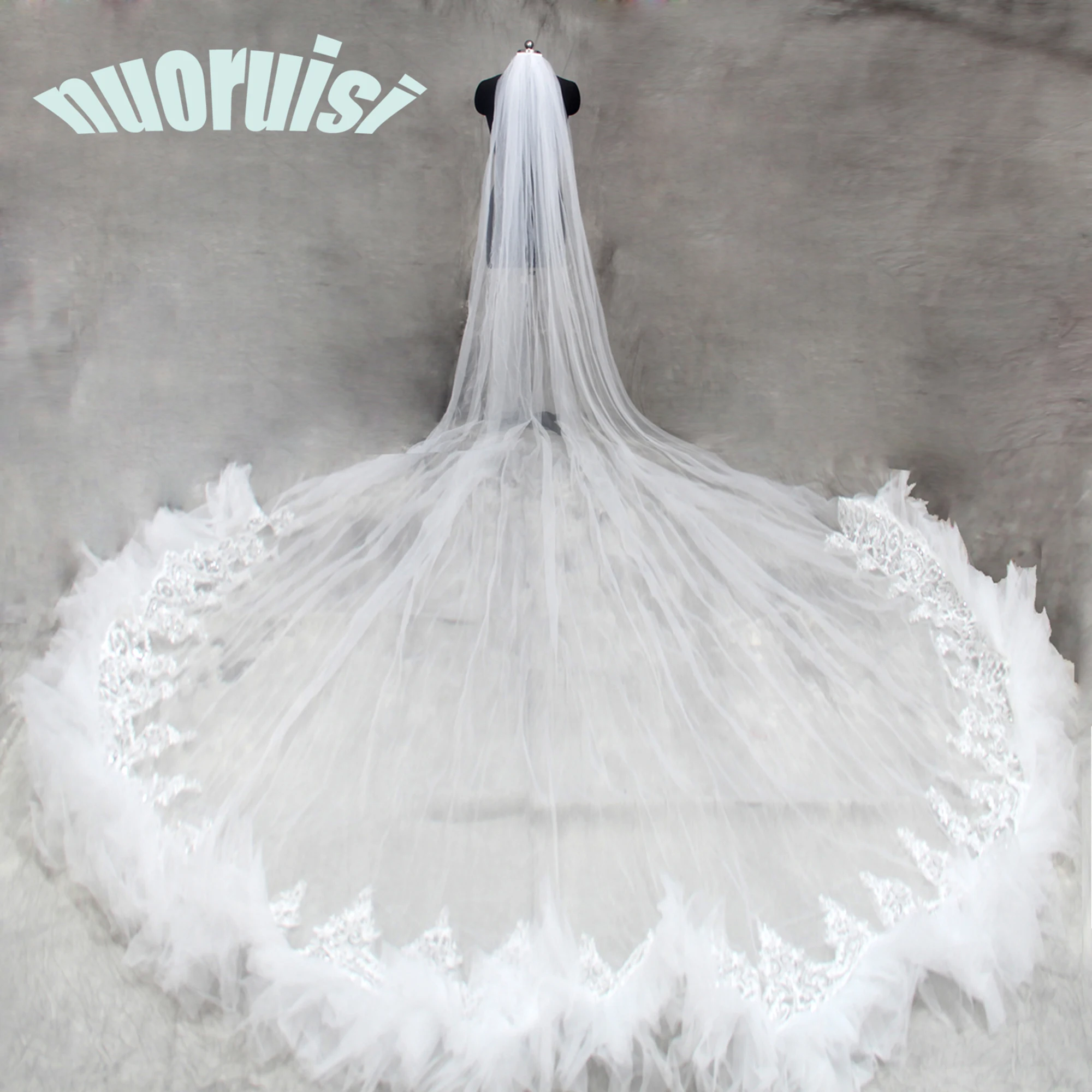 

Long Lace Wedding Veil 3 Meters Long White Ivory Cathedral Bridal Veil with Comb Wedding Accessories Bride Headpieces