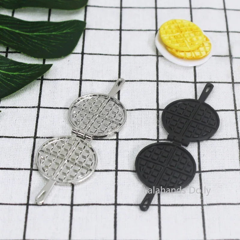 Dollhouse Mini Waffle Mold Miniature Food Play Creative Model for Dollhouse Kitchen Furniture Decorative Accessories 4