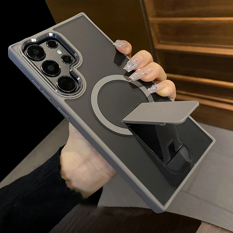 Luxury Folding Stand Magnetic Phone Case with Matte Translucent Back Cover