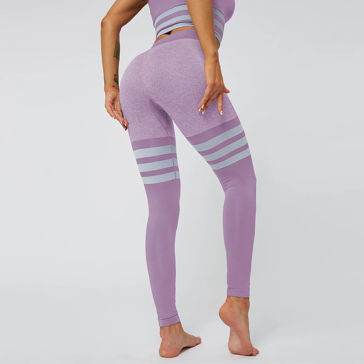 

Women Yoga pants Leggings Sports Gradient Gym Leggings Fitness Running Pants Hips Push Up Leggings Bubble Butt Seamless Leggings