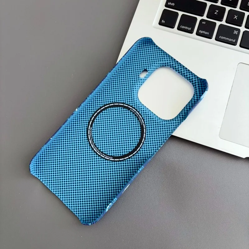 Stylish Shockproof Carbon Fiber Magnetic Case with Matte Finish
