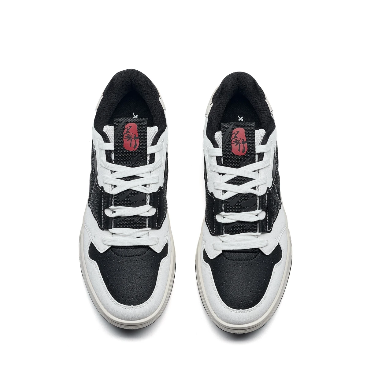 Xtep STEP-1 Skateboarding Shoes For Women Autumn Street Style Skate Shoes Durability Comfortable Sneakers 976318310040