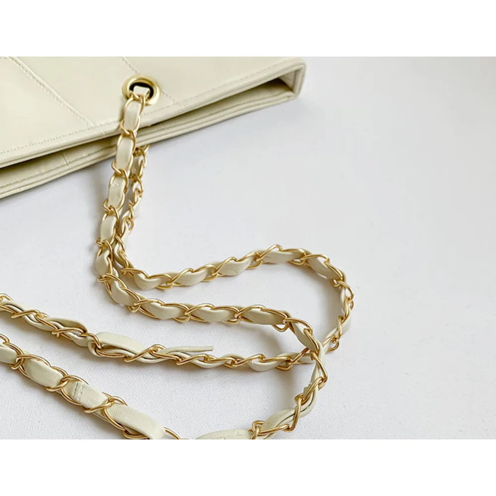 Women's Large Capacity Shoulder Tote Bag With Chain Detail_voghion.com