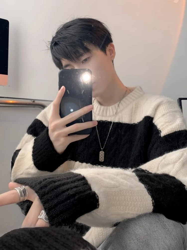 Men's Round Neck Sweater New 2025 Autumn Winter Inner Knitted Base Layer Loose Fit Thickened Korean Trendy Casual Style D65