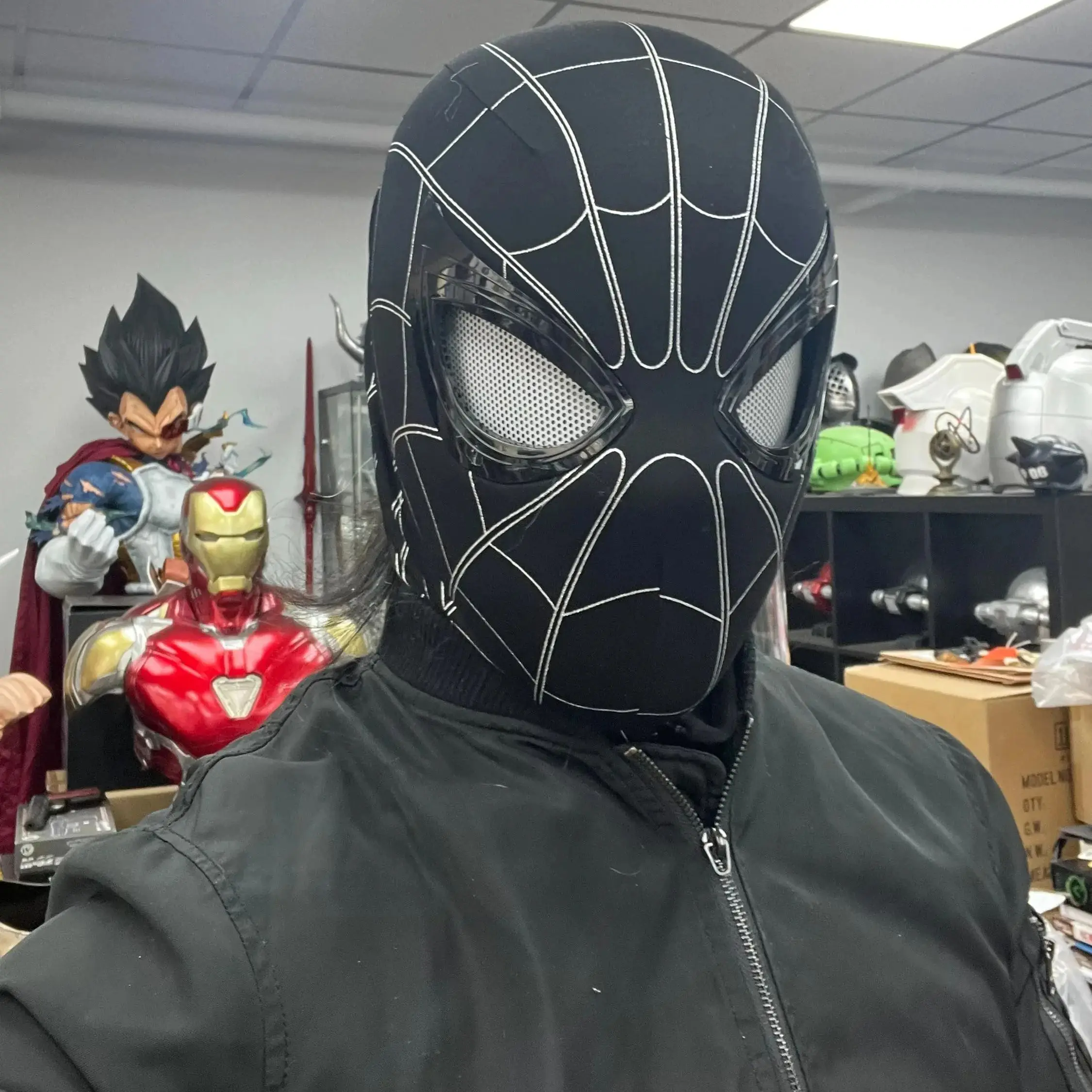 スパイダーマンマスク スパイダーマン：ホームカミング マスク（スパイダーマン