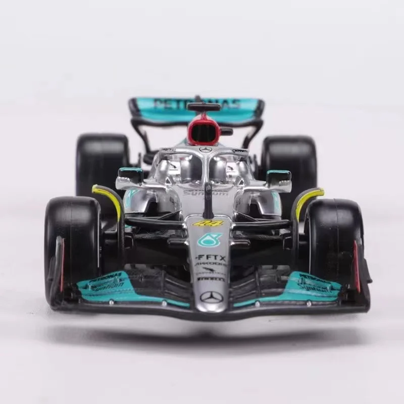 Bburago 1:43 2022 F1 Mercedes-AMG W13 #44 Hamilton #63 George Russell Alloy Toy Car Model Super Formula Die Cast Model 4