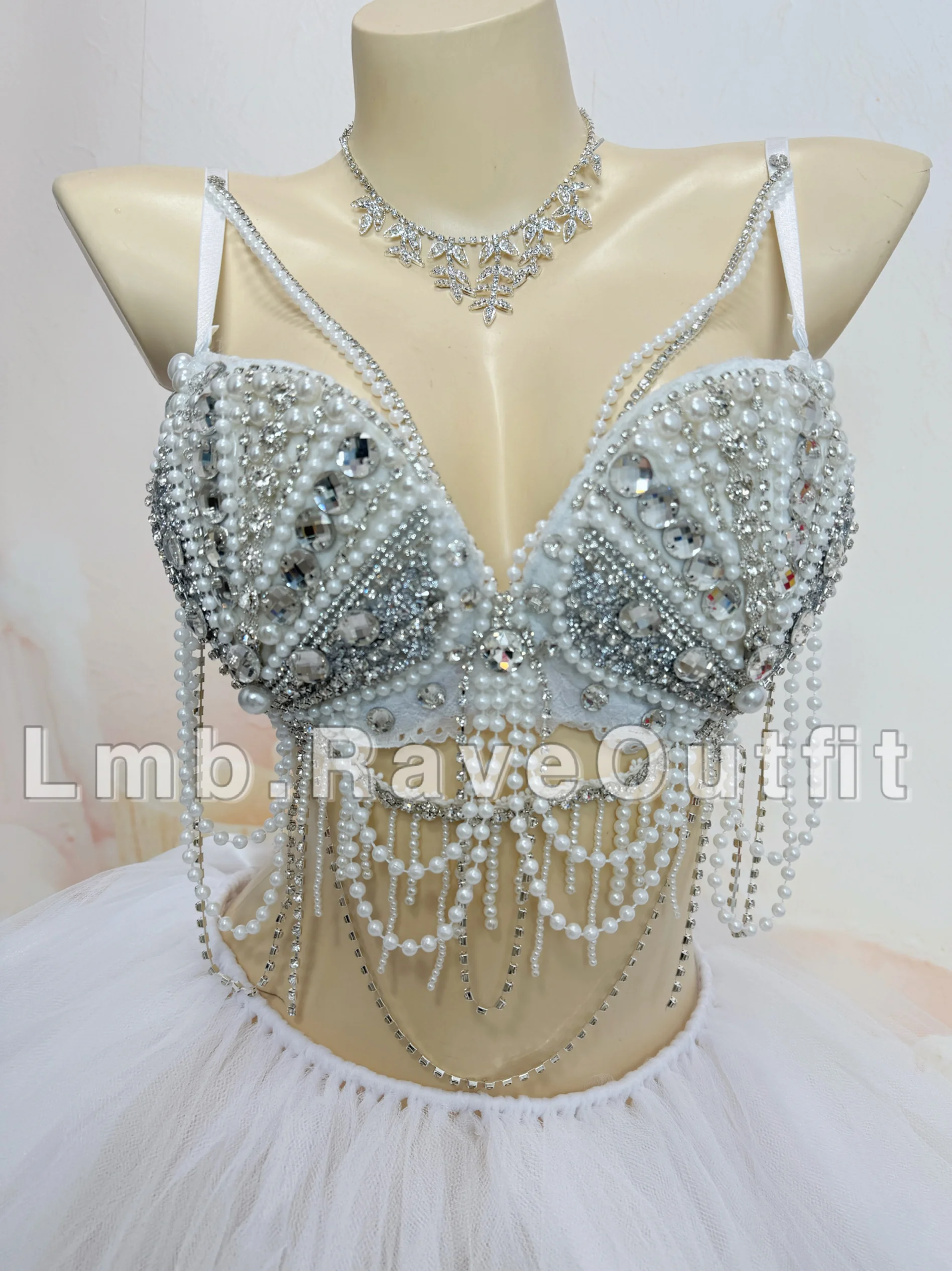 

White Shell Full of Diamond Shell Pearl Fringe Electric Syllabus Nightclub Performance Sexy Tutu Skirt