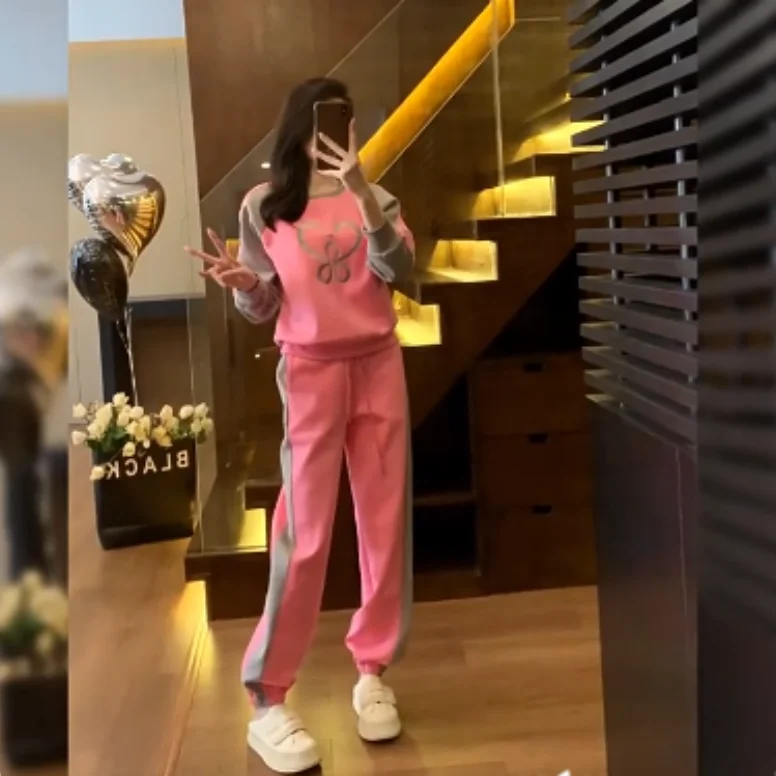 Leisure Sports Splicing Round Neck Set for Women's Autumn and Winter 2024 New College Style Loose Sports Pants Two-piece Set