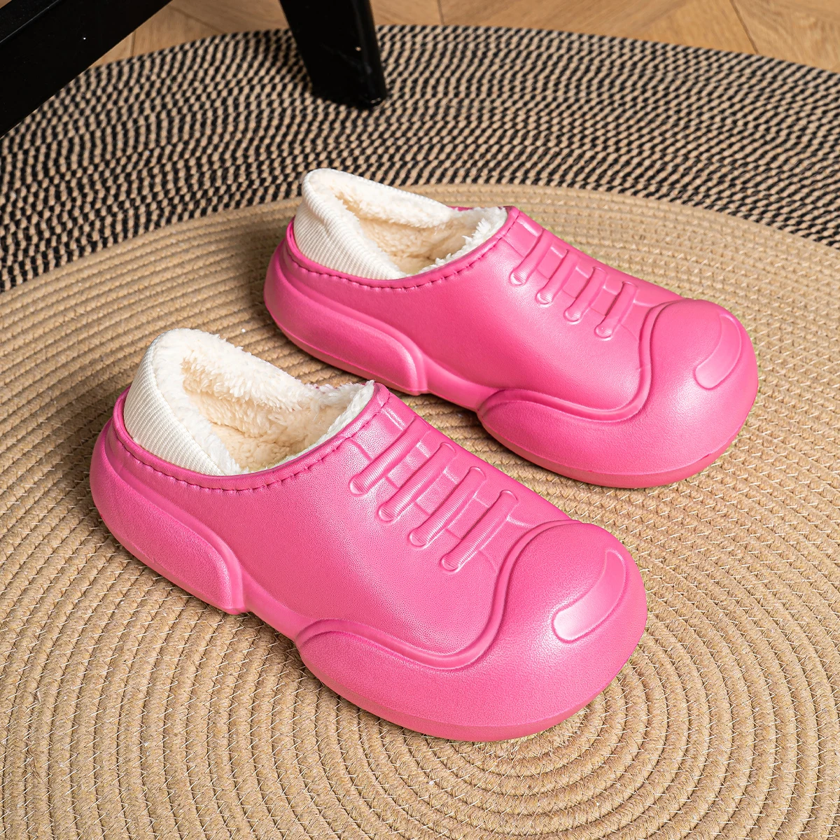 Women's Plush Cotton Slippers for Autumn and Winter main image 1