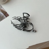 Gothic Spider Shaped Hair Claw Clip for Women Hollow Out Metal Imitation Pearl Shark Clips Charms Cool Girls Hair Accessories M 6