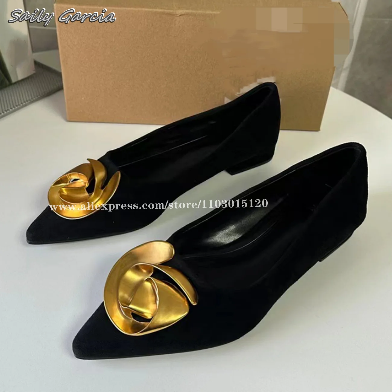 

Suede Upper Metal Flower Grace Shallow Flats 2024 New All-Match Casual Slip On Casual Shoes Pointed Toe Sexy Women Shoes