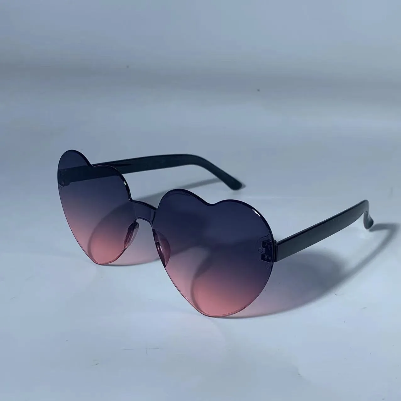 

2024 Classics Fashion Sunglasses Men Sun Glasses Women Metal Frame Black Lens Eyewear Driving Goggles UV400 M67