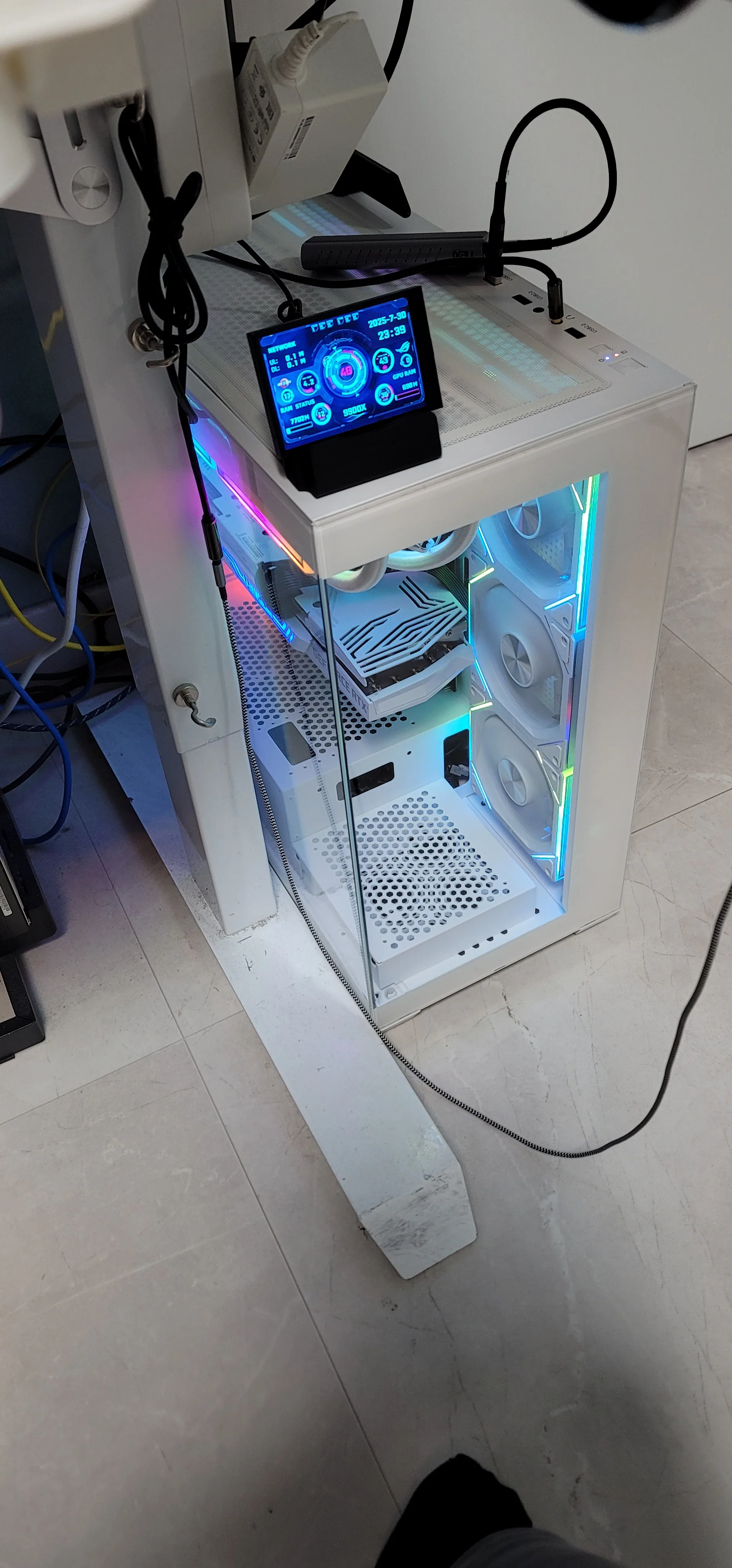 Aigo AS900 PC Case 270° Panoramic Design ATX M-ATX ITX Sea View Room Side Transparent Desktop Chassis Diy Gaming Computer Case photo review