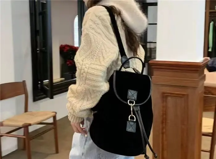 In Stock] the Barnnet Same Sle Silk Velvet Bag Eight Milk