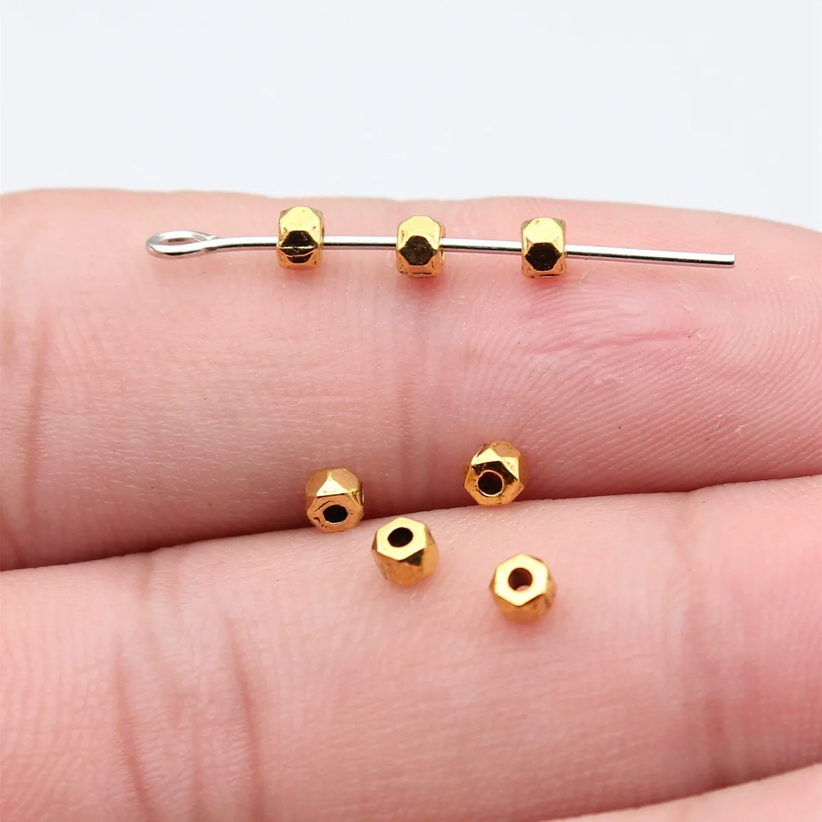 WYSIWYG 200pcs 스페이서 비즈 Diy 금속 합금 보석 결과 골동품 실버 색상 3x3mm