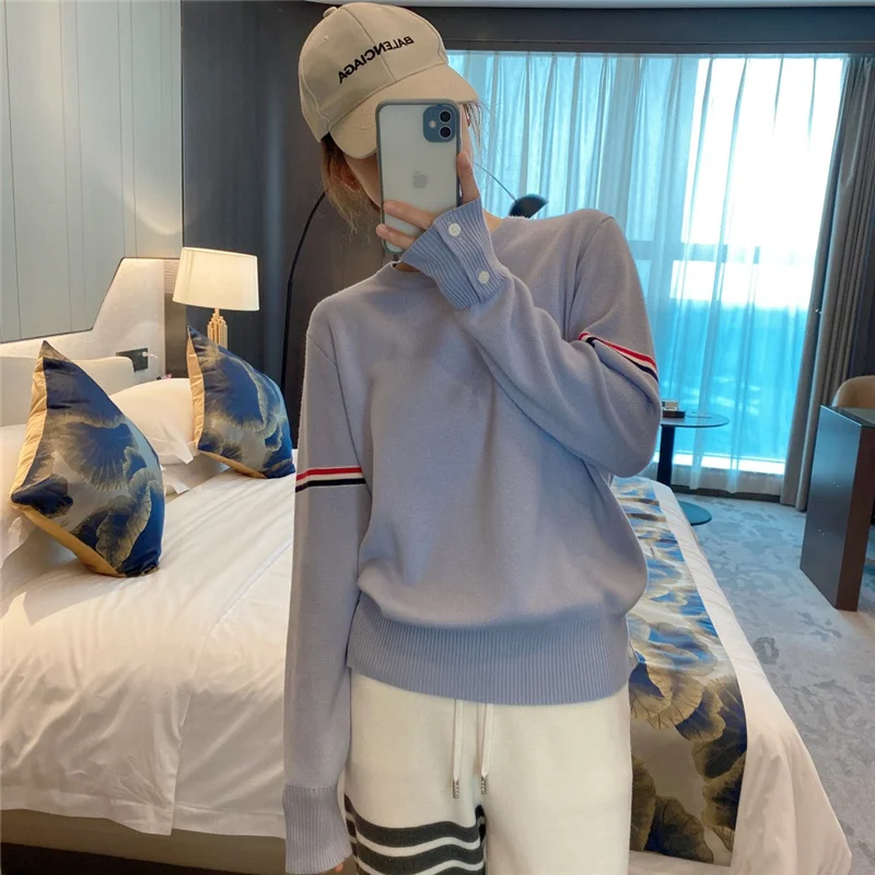 

White and blue TB college wind solid color wool sweater sweater double-sleeved three-color couple round neck loose coat
