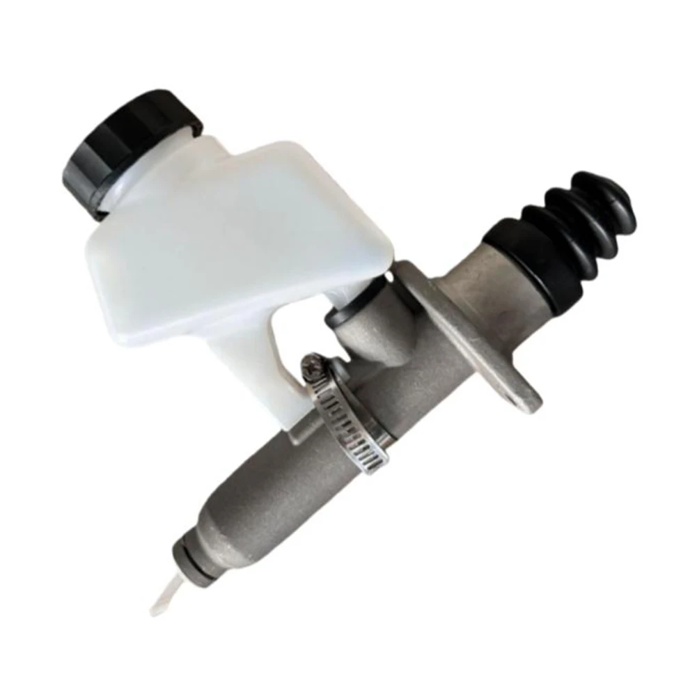 Car Clutch Cylinder Master With Reservoir E17-6011 1000284701AM For PACCAR For Kongsberg Automobiles Parts Accessories Replace