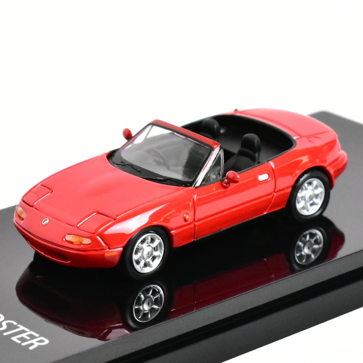 EUNOS ROADSTER MODEL CAR SET 1/43 17台セット EUNOS ROADSTER MODEL CAR SET 1/43 17台セット - メルカリ