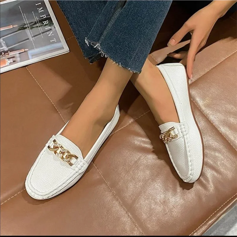 Doudou Shoes Women's Korean Edition INS Round Toe Low Heel Metal Chain Casual Outwear